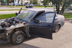 Управа района Южное Тушино разыскивает владельца транспортного средства марки Лада Приора 