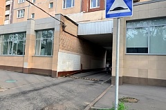   В арке на бульваре Яна Райниса, 1 установили искусственную неровность